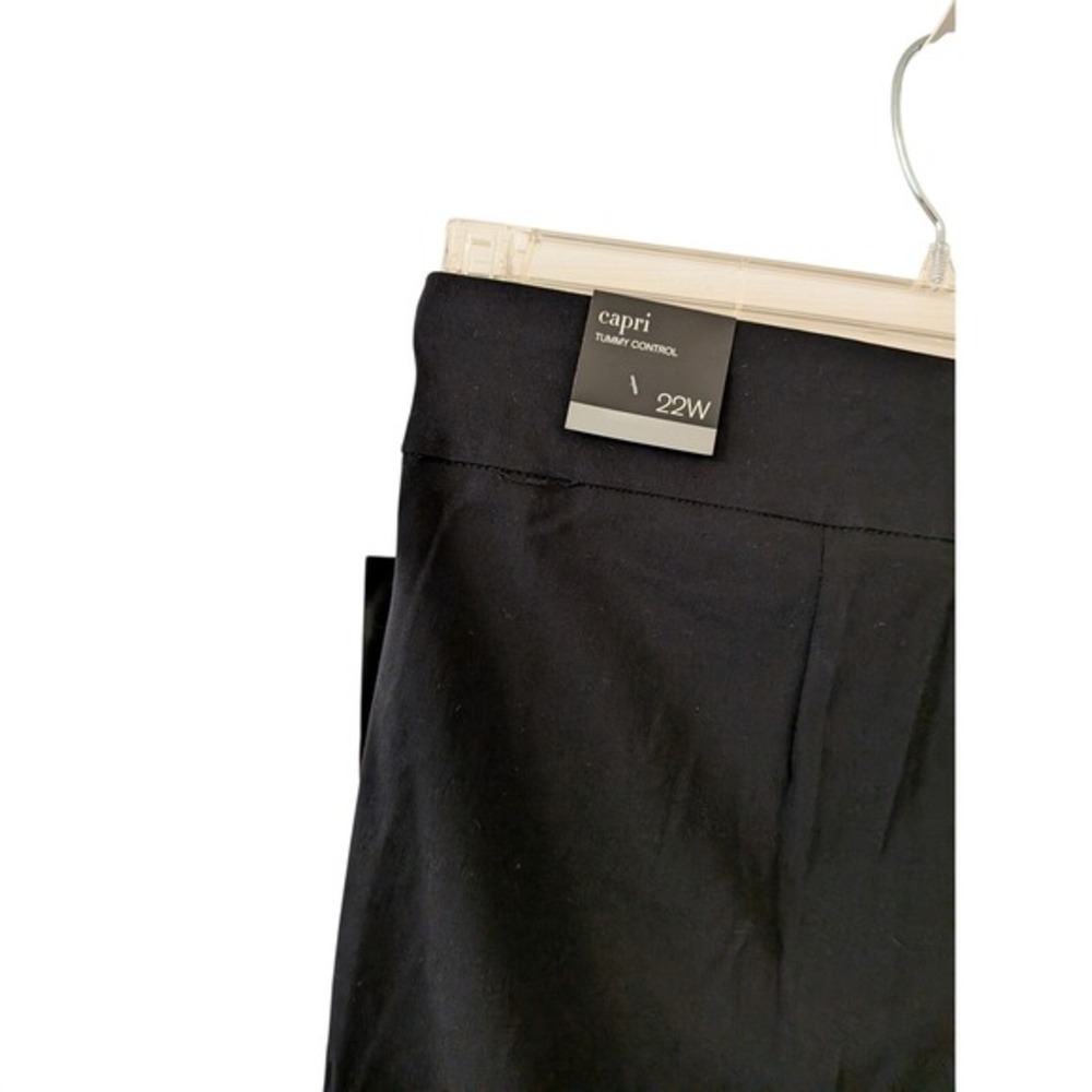 Alfani Womens 22W Tummy Control Capri Pants Deep Black Plus Cropped Trousers NWT - Picture 6 of 7